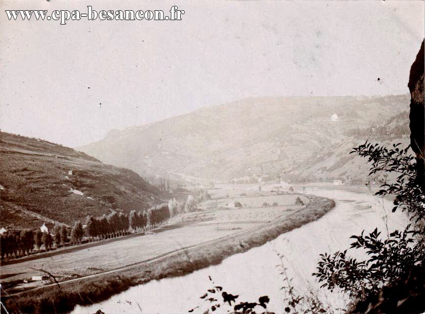 BESANÇON - La Vallée du Doubs - Ruines de Monfaucon